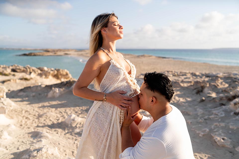 Fotografía para embarazo en Formentera