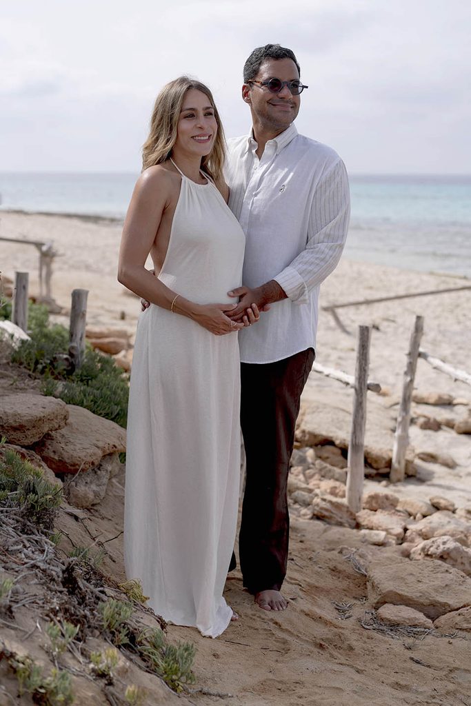 eportaje de embarazada en embarcaderos tradicionales de Migjorn, Formentera.