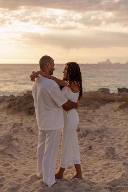 fotografo-pareja-puesta-de-sol-otoño-illetes