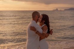 pareja-atardecer-costa-levante-poniente-illetes